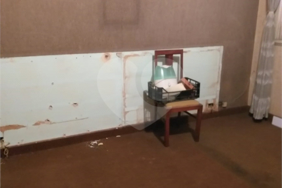 Sobrado à venda com 6 quartos, sendo 1 suíte, em Santana, São Paulo, SP