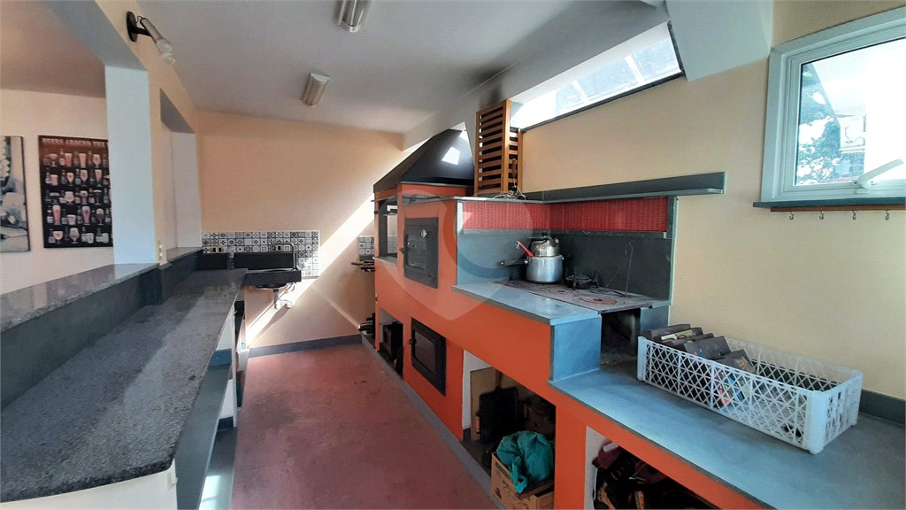 Casa à venda com 4 quartos, sendo 2 suítes, em Jardim Prudência, São Paulo, SP