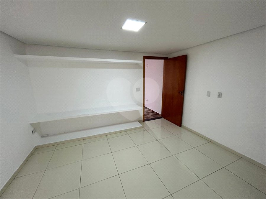 Casa de Vila para alugar com 4 suítes em Vila Romana, São Paulo, SP