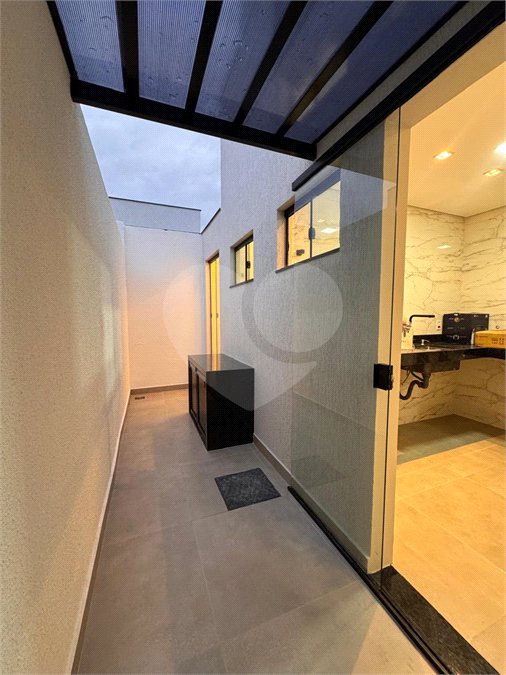Casa à venda com 2 quartos, sendo 1 suíte, em Guriri, Cabo Frio, RJ