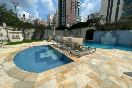 Apartamento à venda com 3 suítes em Campo Belo, São Paulo, SP