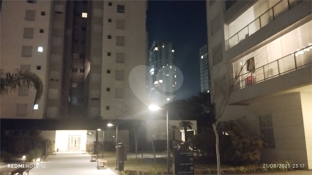 Apartamento à venda ou para alugar com 3 suítes em Vila Anastácio, São Paulo, SP
