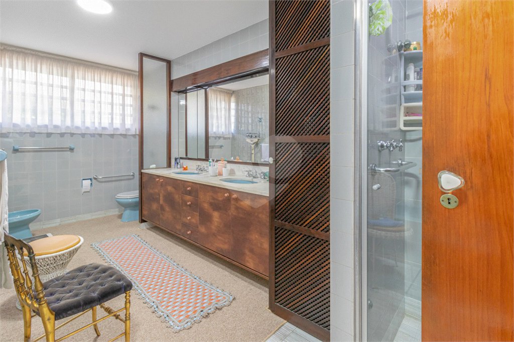Casa Térrea à venda com 4 quartos, sendo 2 suítes, em Alto de Pinheiros, São Paulo, SP