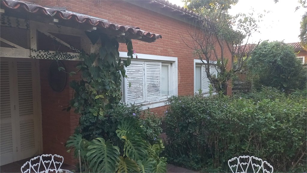 Casa à venda ou para alugar com 4 quartos, sendo 1 suíte, no Centro, Vinhedo, SP