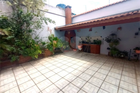 Sobrado à venda com 4 quartos, sendo 1 suíte, em Vila Macedópolis, São Paulo, SP