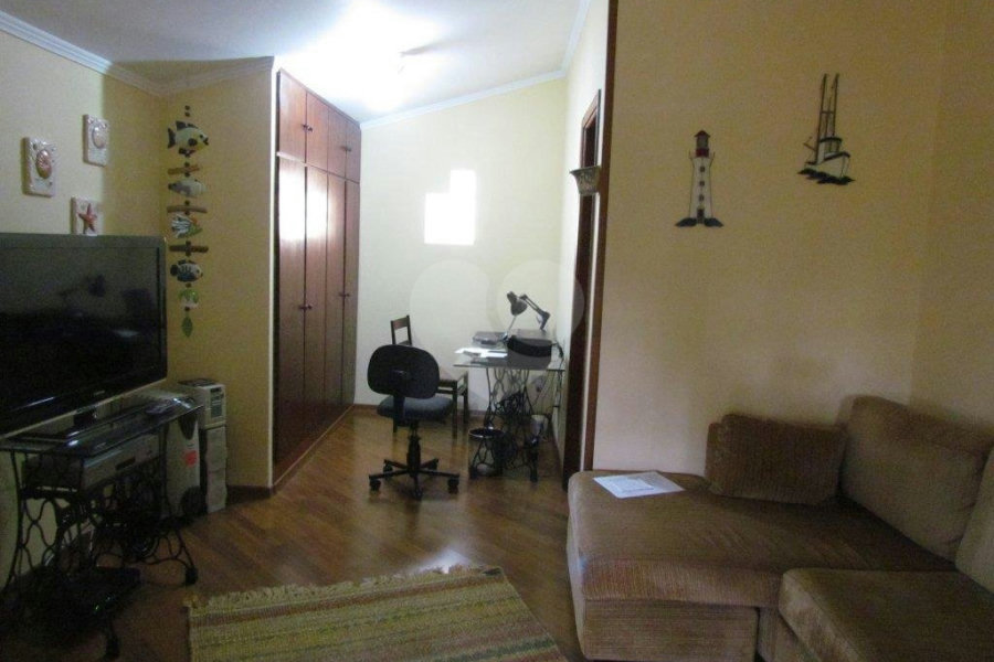 Casa Térrea à venda com 3 quartos, sendo 1 suíte, em Horto Florestal, São Paulo, SP