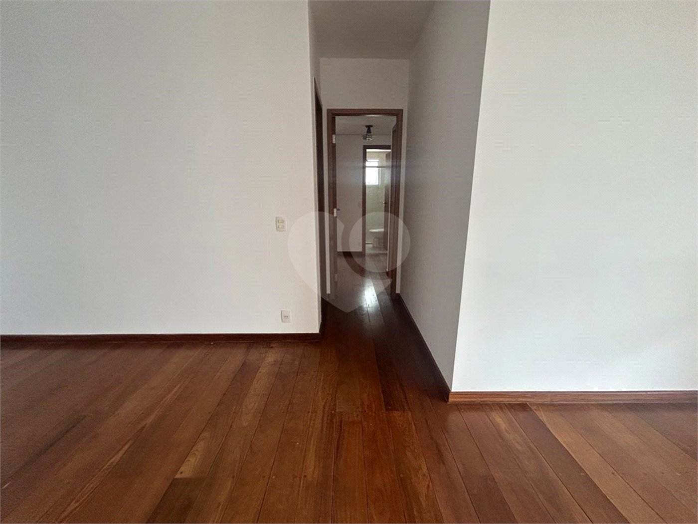 Apartamento para alugar com 3 quartos, sendo 1 suíte, em Pinheiros, São Paulo, SP