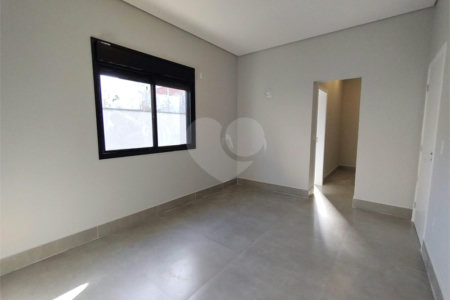 Casa à venda com 3 suítes no condomínio Vita Verdi, Valinhos - SP