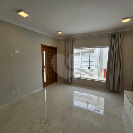 Casa para alugar com 3 quartos, sendo 1 suíte,  em Vila Rosa, Itapetininga, SP