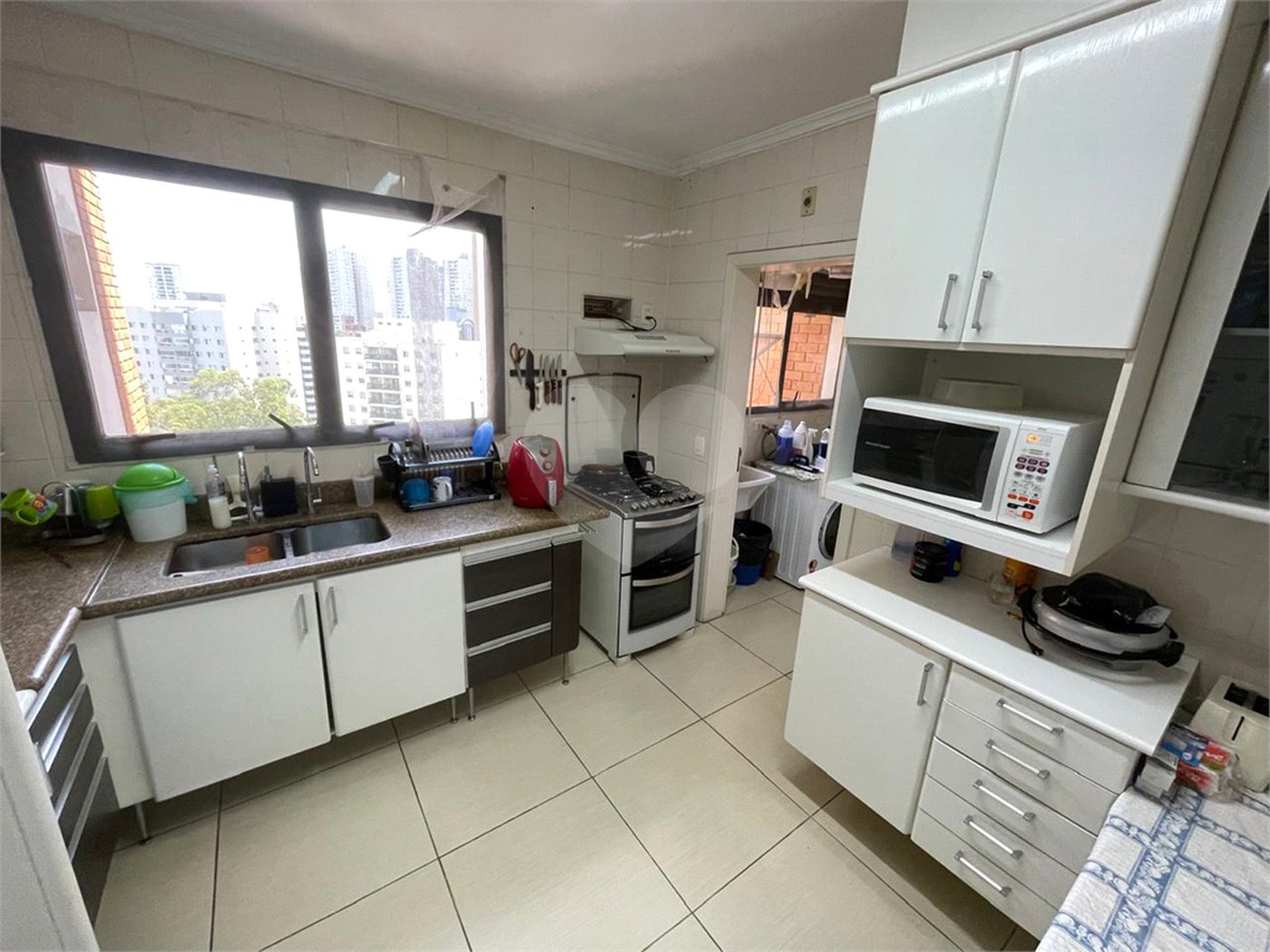 Apartamento à venda com 3 quartos, sendo 1 suíte, em Parque Bairro Morumbi, São Paulo, SP