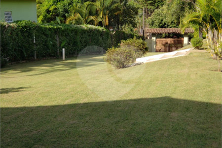 Casa à venda com 4 quartos, sendo 2 suítes,  no condomínio Acmti - Colinas do Mosteiro, Terras de Itaici e Recanto dos Pássaros, Indaiatuba - SP