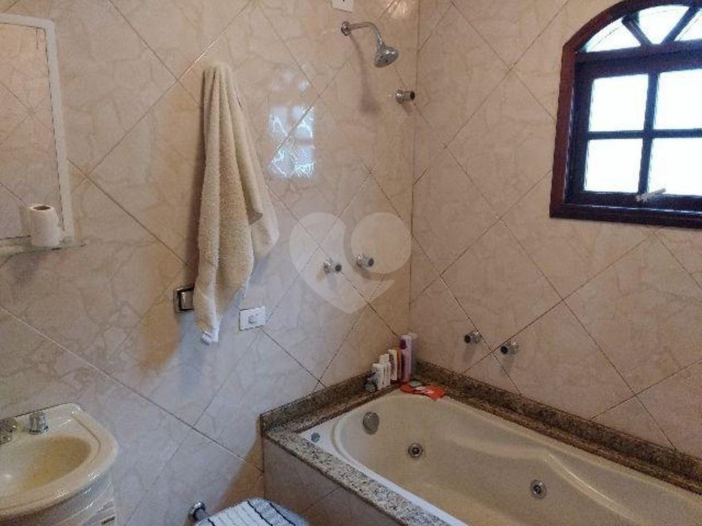 Casa à venda com 6 quartos, sendo 1 suíte, em Freguesia do Ó, São Paulo, SP