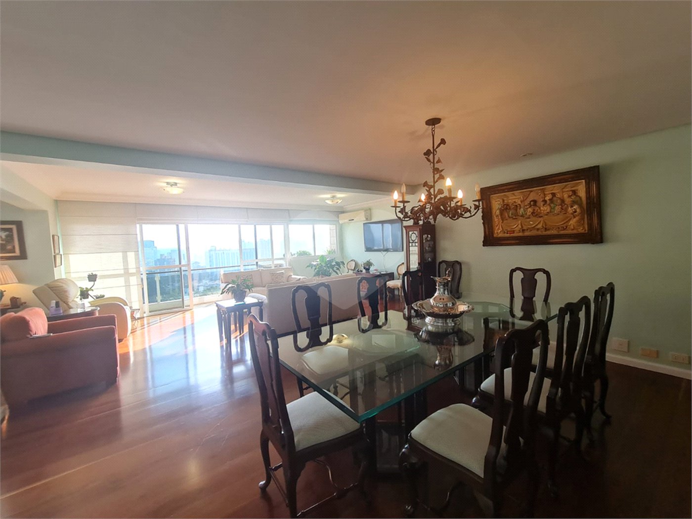 Apartamento à venda com 3 quartos, sendo 2 suítes, em Alto da Boa Vista, São Paulo, SP