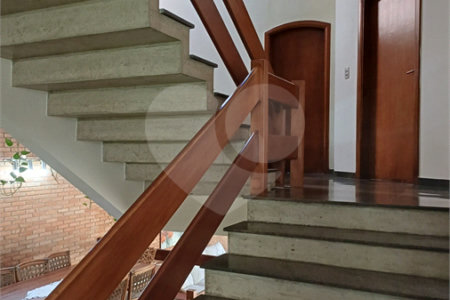 Sobrado à venda com 5 quartos, sendo 3 suítes, em Jardim Franca, São Paulo, SP