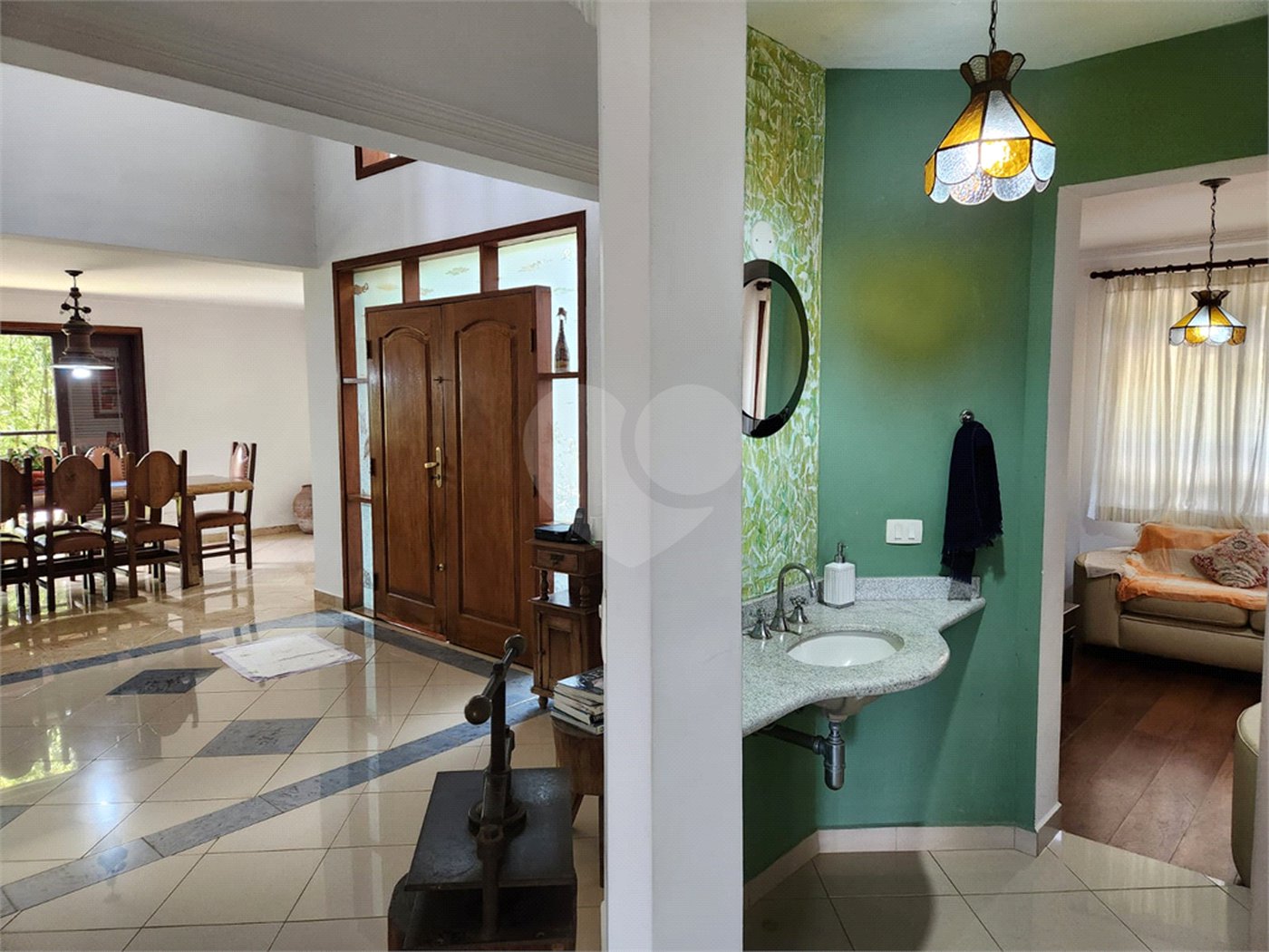 Casa à venda com 5 suítes no condomínio Suíça da Cantareira, Mairiporã - SP