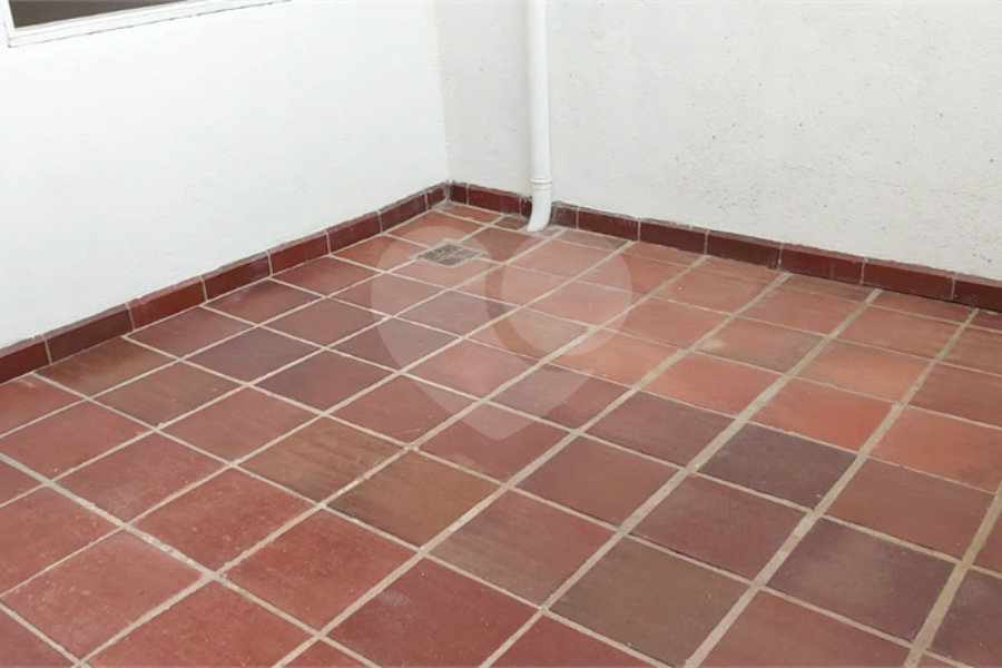 Sobrado à venda com 3 quartos, sendo 2 suítes, em Vila Paulicéia, São Paulo, SP