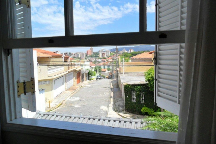 Sobrado à venda com 3 quartos, sendo 1 suíte, em Vila Romero, São Paulo, SP