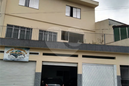 Sobrado à venda com 3 quartos em Vila Marari, São Paulo, SP