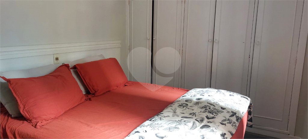 Apartamento à venda com 3 quartos, sendo 1 suíte, em Pitangueiras, Guarujá, SP
