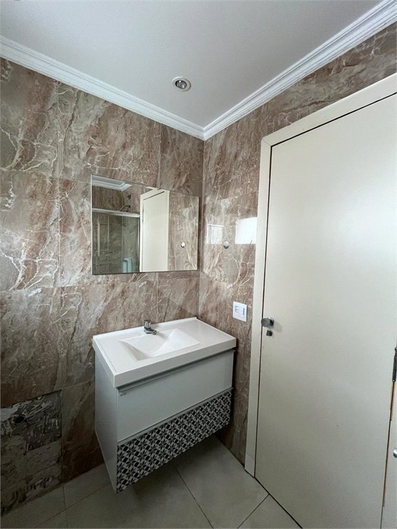 Apartamento à venda com 3 suítes em Aclimação, São Paulo, SP