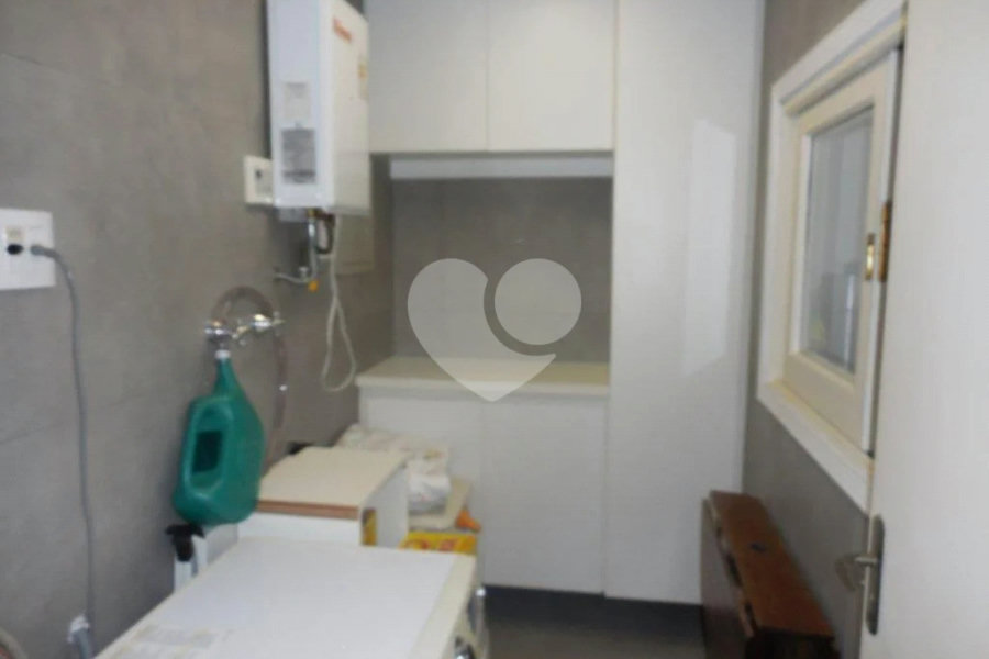 Casa à venda com 3 quartos, sendo 1 suíte, no condomínio Residencial Morada do Horto, São Paulo - SP