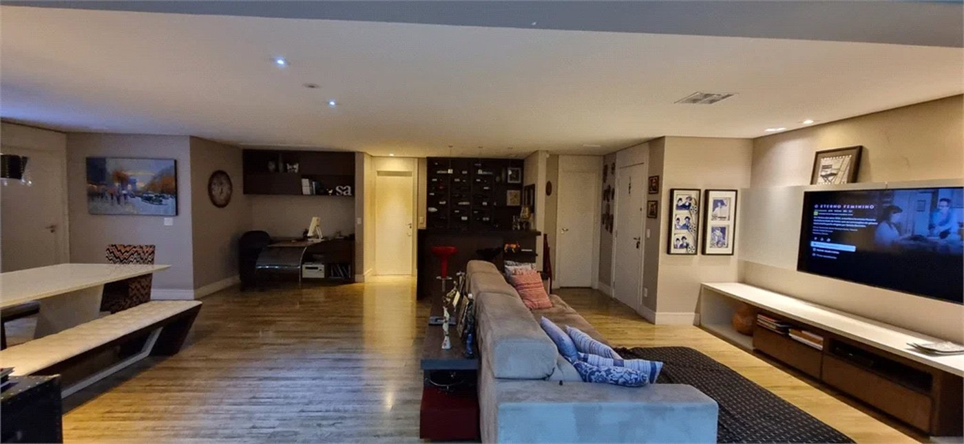 Apartamento à venda com 3 suítes em Jardim Londrina, São Paulo, SP