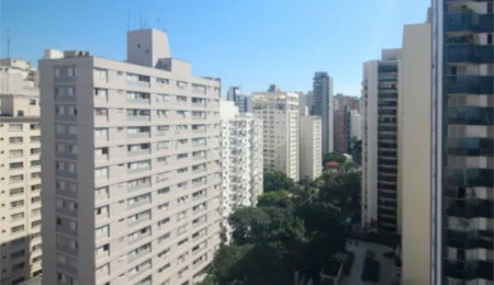Apartamento à venda com 3 quartos em Moema, São Paulo, SP