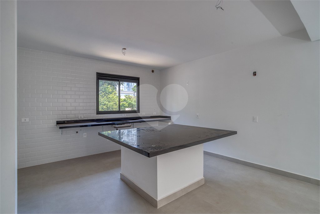 Casa à venda com 4 quartos, sendo 1 suíte, no condomínio Cube Campo Belo, São Paulo - SP
