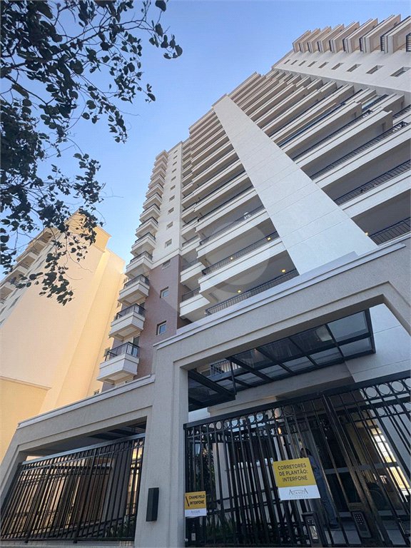 Apartamento à venda com 3 suítes em Urbanova, São José dos Campos, SP