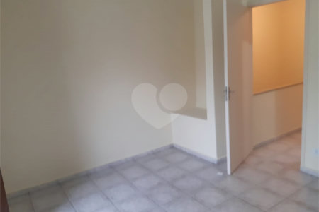 Casa à venda com 2 quartos em Vila Galvão, Guarulhos, SP