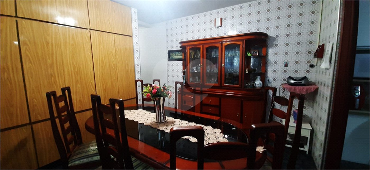 Sobrado à venda com 4 quartos em Santana, São Paulo, SP