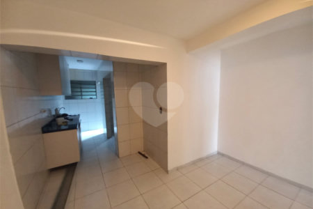 Sobrado à venda com 3 quartos em Jaguaré, São Paulo, SP