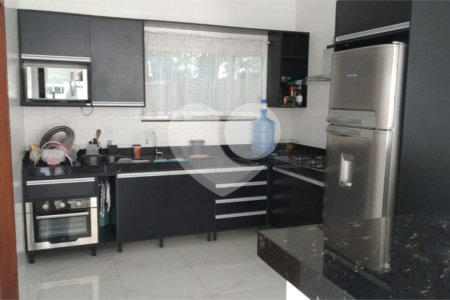 Casa à venda com 4 quartos, sendo 1 suíte, em Arraial D´ajuda, Porto Seguro, BA