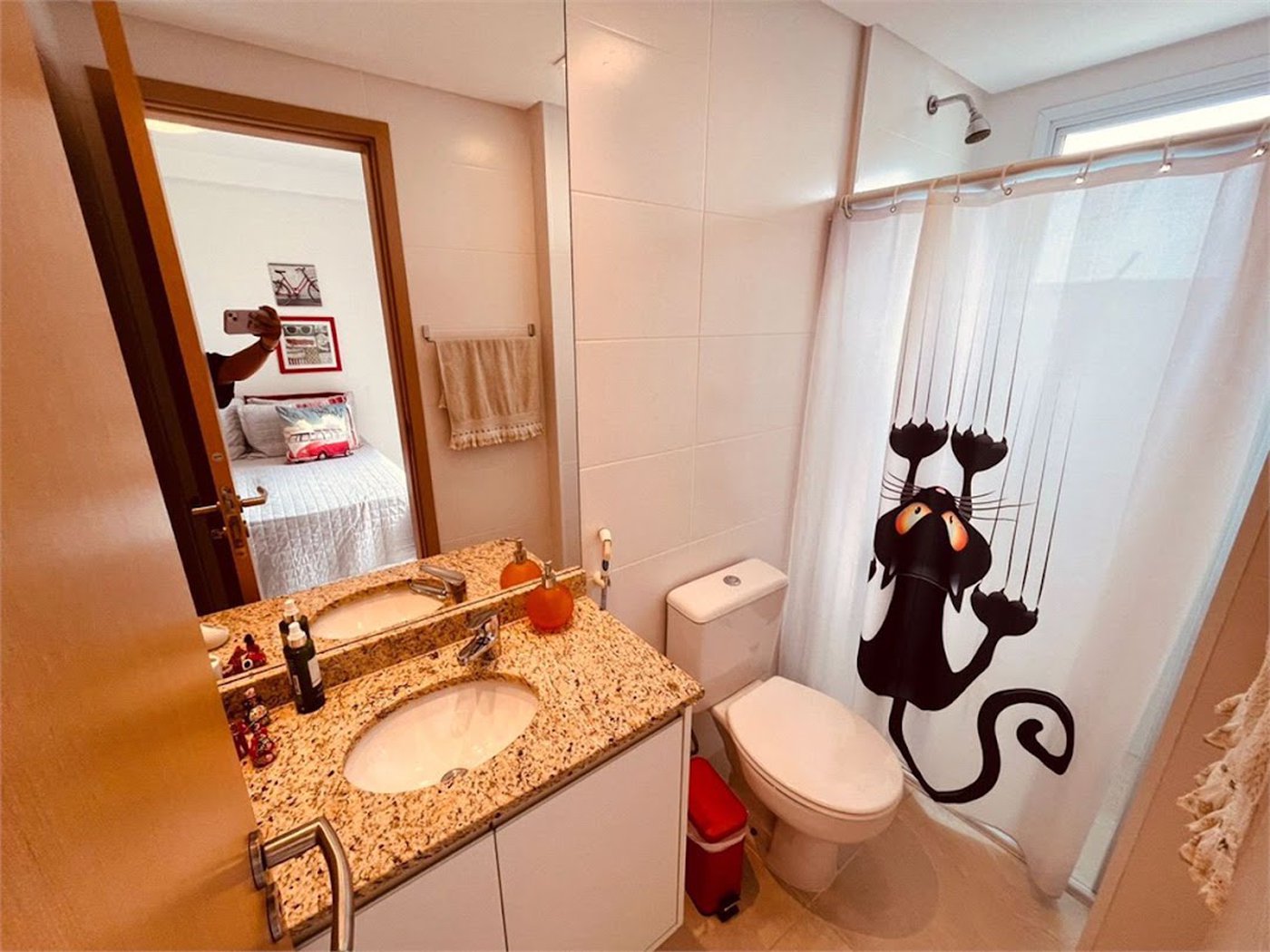 Apartamento Residencial à venda, Jardim Virginia, Guarujá - AP1313.