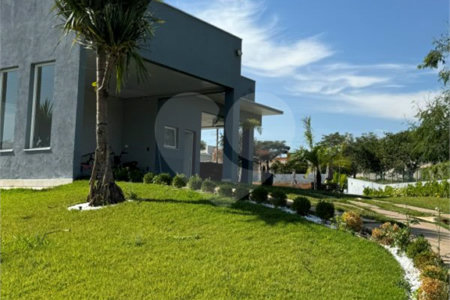 Casa à venda com 4 suítes no condomínio Fazenda Palmeiras Imperiais, Salto - SP