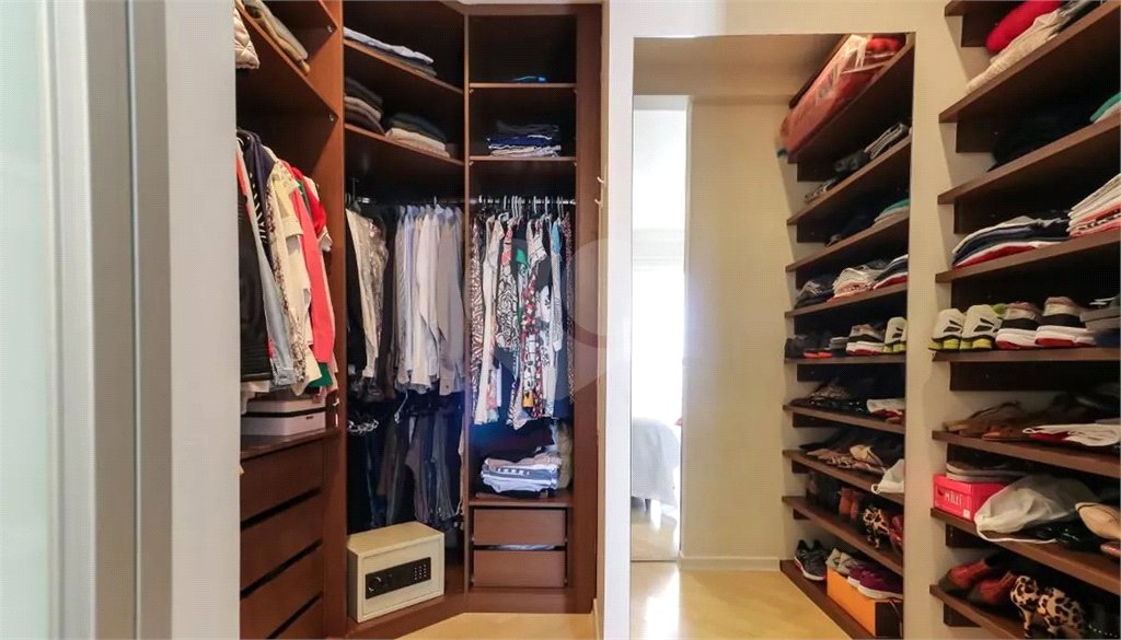 Apartamento à venda com 3 suítes em Vila Ipojuca, São Paulo, SP