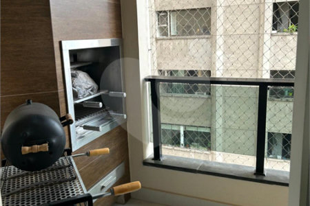 Apartamento à venda com 4 quartos, sendo 3 suítes, em Moema, São Paulo, SP