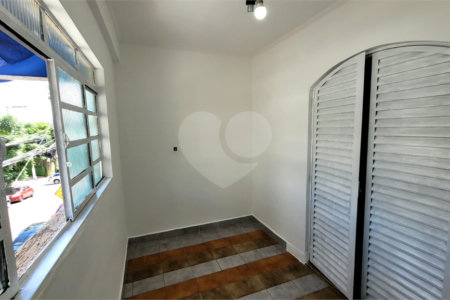 Prédio à venda com 3 quartos em Vila Hamburguesa, São Paulo, SP