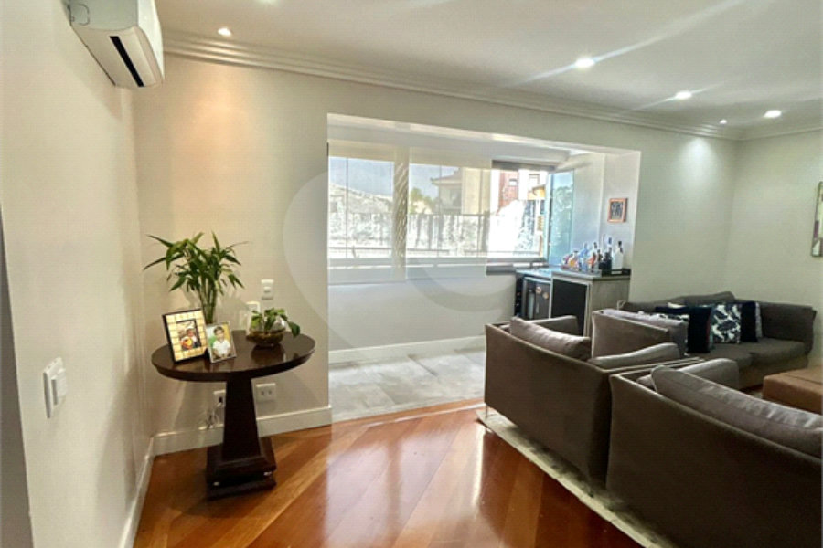Apartamento à venda com 3 quartos, sendo 1 suíte, em Jardim São Paulo(zona Norte), São Paulo, SP