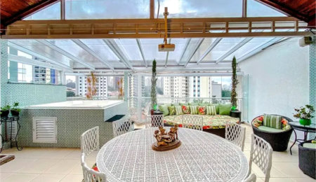 Casa à venda com 3 suítes no condomínio Oiti Residencial, São Paulo - SP