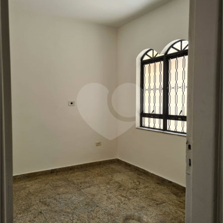 Sobrado à venda ou para alugar com 3 quartos, sendo 1 suíte, em Alto da Boa Vista, São Paulo, SP