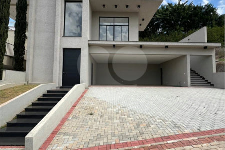Casa à venda com 3 suítes no condomínio Spazio Design, Bragança Paulista - SP