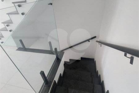 Sobrado à venda com 3 quartos, sendo 1 suíte, em Vila Carrão, São Paulo, SP