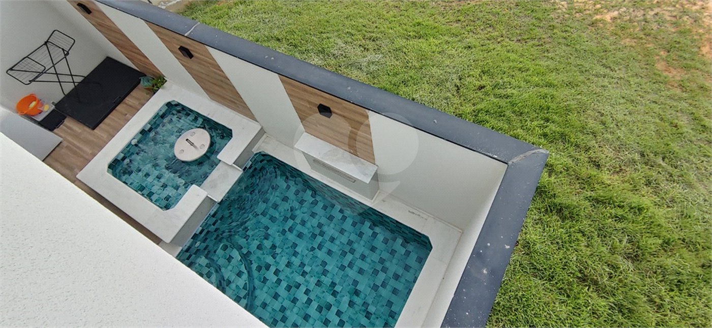 Casa à venda com 4 quartos, sendo 2 suítes, no condomínio Horto Florestal Iii, Sorocaba - SP