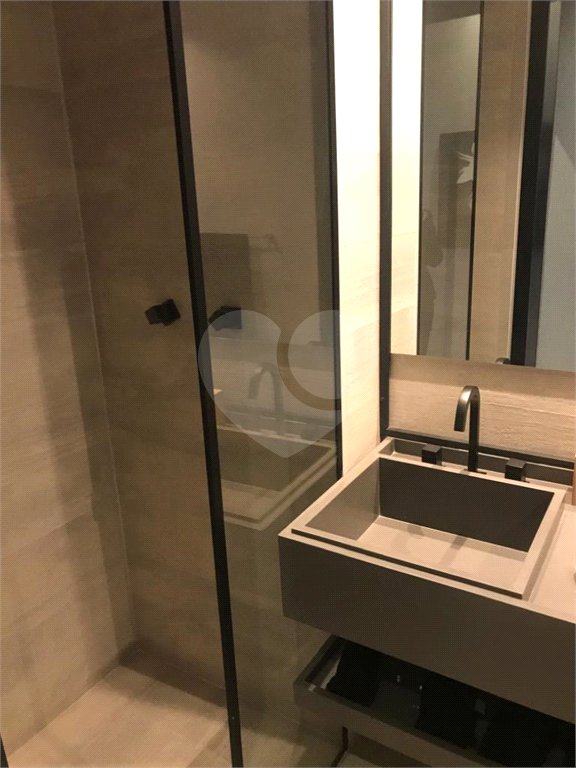 Apartamento à venda com 2 quartos, sendo 1 suíte,  em Jardim das Acácias, São Paulo, SP