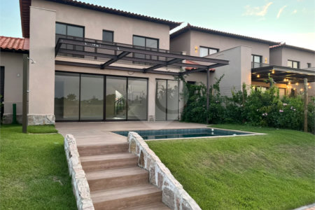 Casa em condomínio à venda com 5 quartos, sendo 4 suítes, em Marina, Armação dos Búzios, RJ