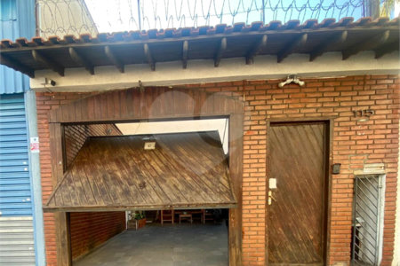 Sobrado à venda com 3 quartos, sendo 1 suíte, em Vila Gomes Cardim, São Paulo, SP