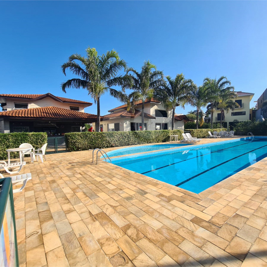 Casa à venda com 3 suítes no condomínio Reserva dos Vinhedos, Louveira - SP