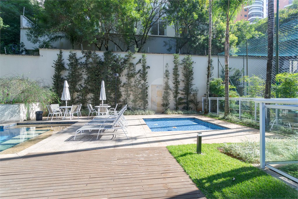 Apartamento à venda com 4 suítes em Panamby, São Paulo, SP