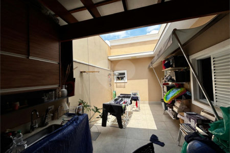 Casa à venda com 2 suítes no condomínio Village Moutonnée, Salto - SP